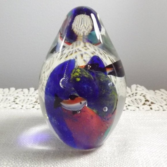 Vintage Aquarium Art Glass Paperweight - Picture 3 of 8